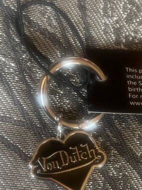 Von Dutch Black Heart Key & Card Holder Charm